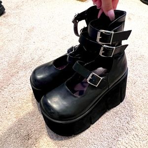 VINTAGE Hot Topic Mary Jane with Ankle straps Platforms